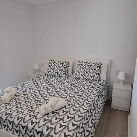 Familiar Los Cristianos Апартаменты *