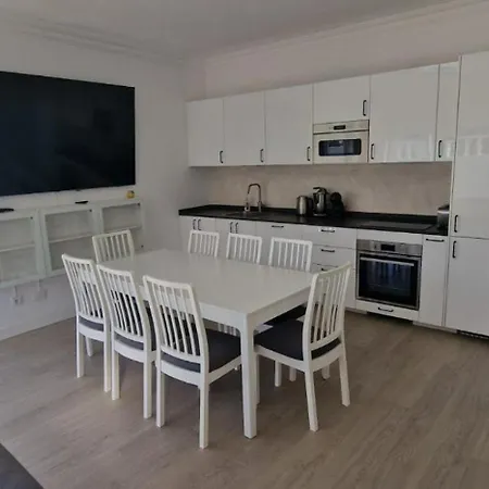Familiar Los Cristianos Апартаменты